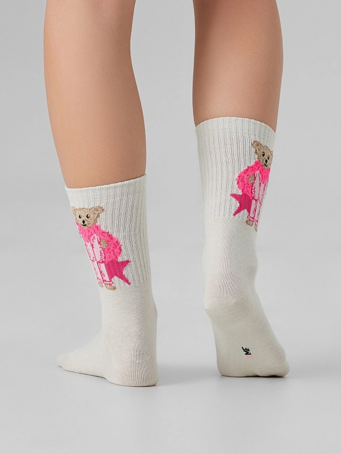 MARK FORMELLE Женские носки 575919 217A-3426 молочный /я.красный /капучино/