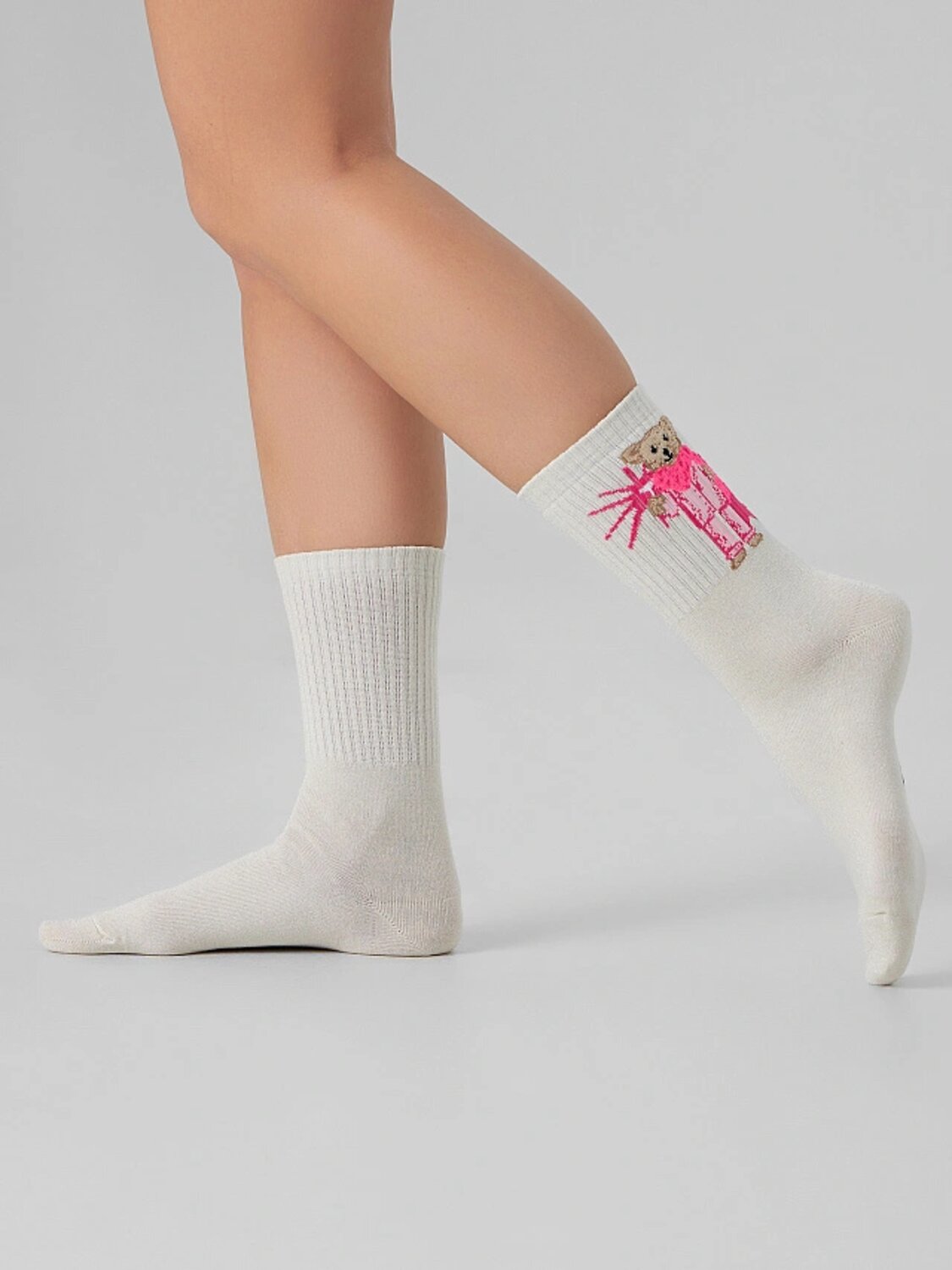 MARK FORMELLE Женские носки 575919 217A-3426 молочный /я.красный /капучино/