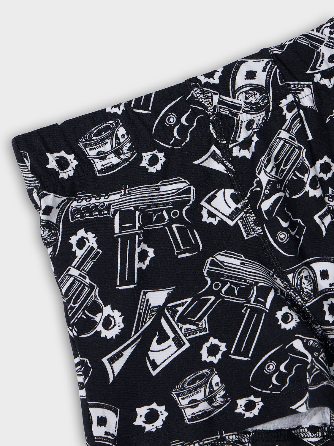 MARK FORMELLE Трусы 576039 411230 пистолеты и деньги на черном