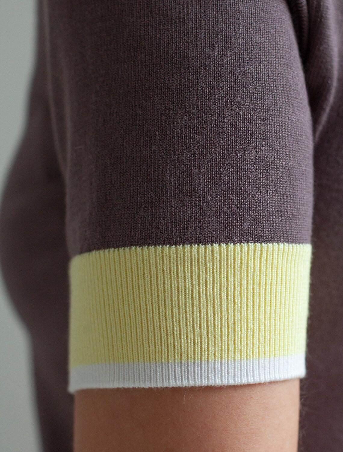 VILATTE Джемпер 576102 D39.387 кофейный