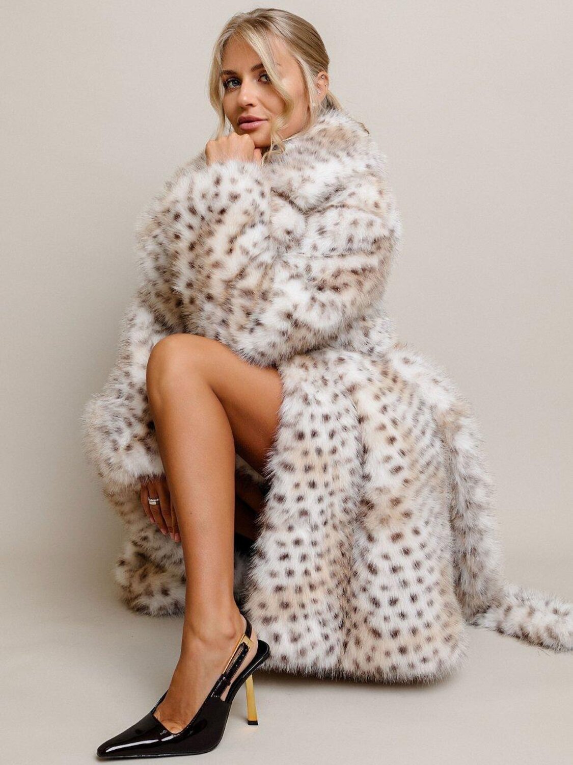 BATIK Шуба 576426 815-24о-1 Барс