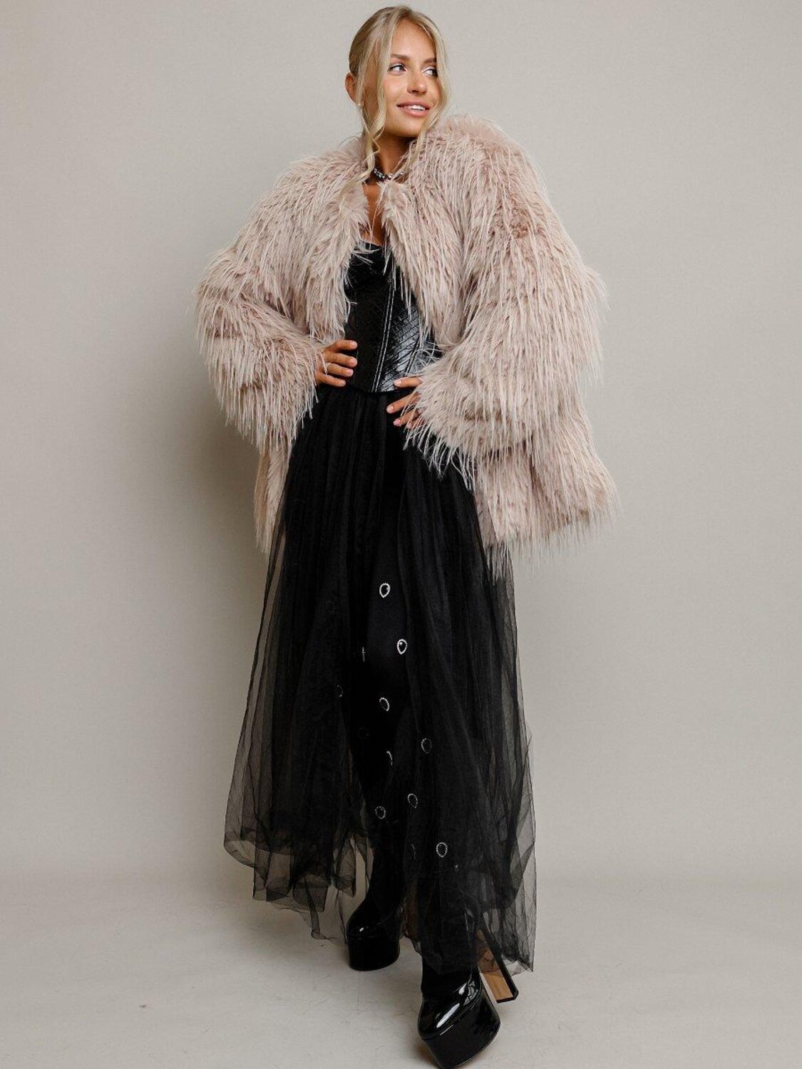 BATIK Шуба 576428 813-24о-3 Капучино