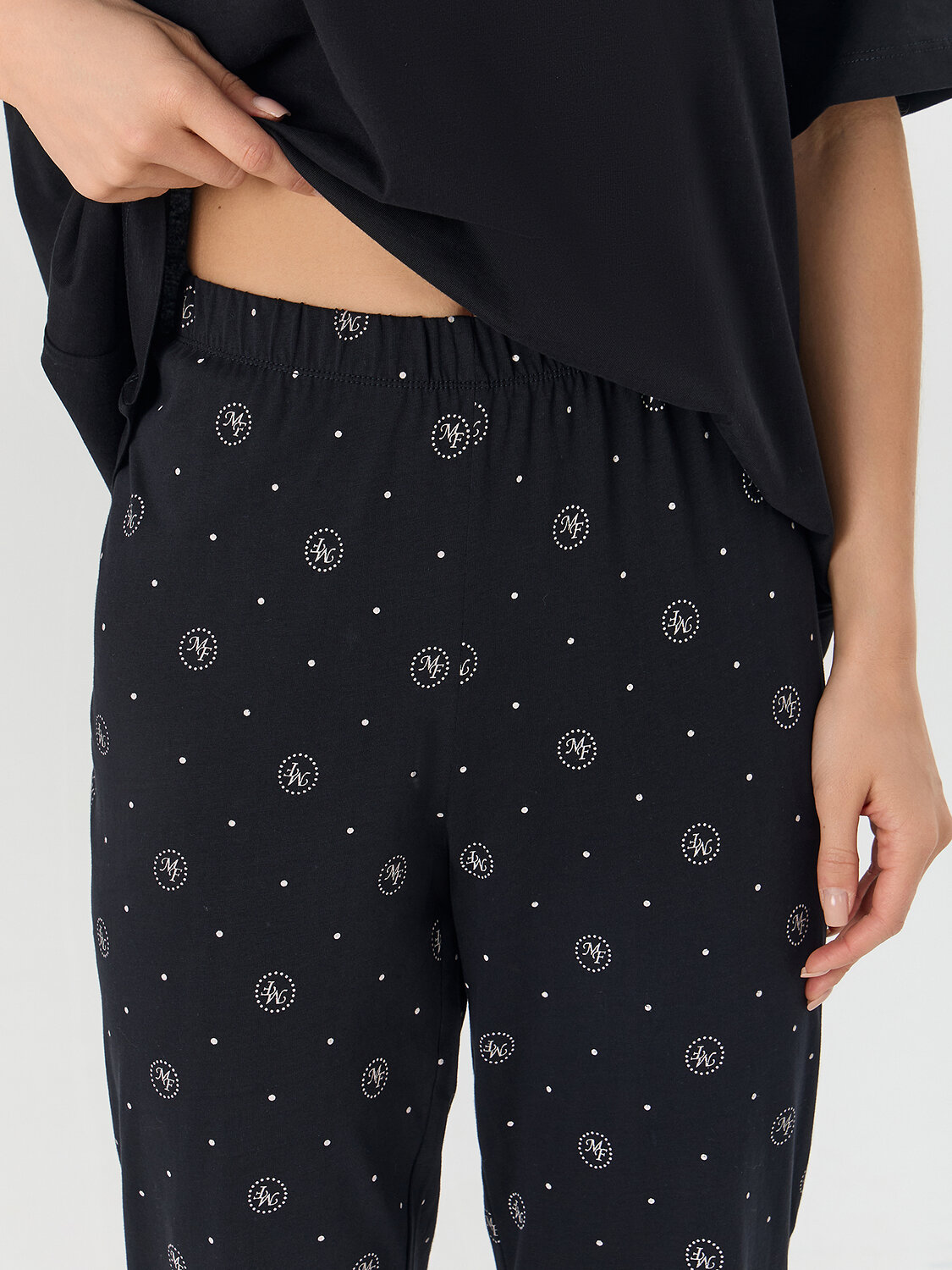 MARK FORMELLE Комплект 576714 592440 черный +MF на черном