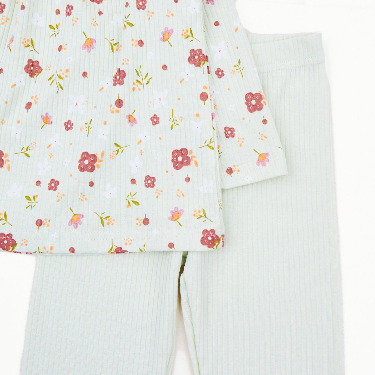 YOULALA Комплект 576910 7241700104 светло-зеленый