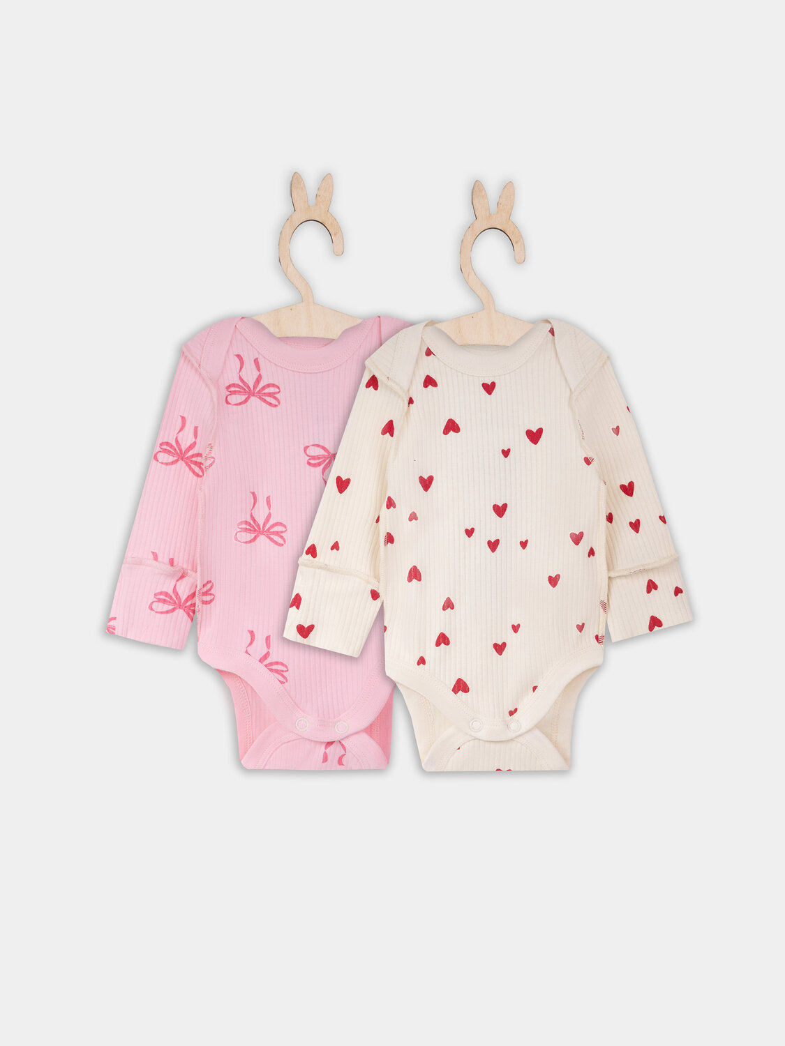 MARK FORMELLE Боди детское 576997 13018-1-2 сердечки на молочном +бантики на розовой сказке