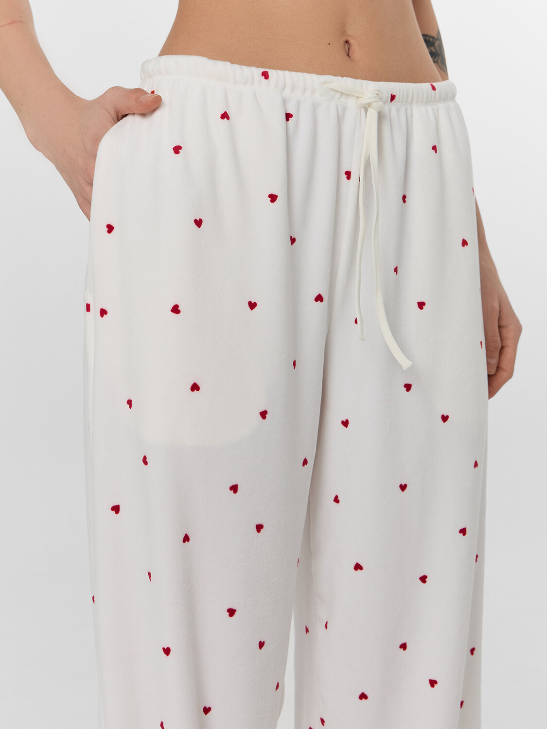 MARK FORMELLE Брюки 577020 532537 сердечки на св.молочном