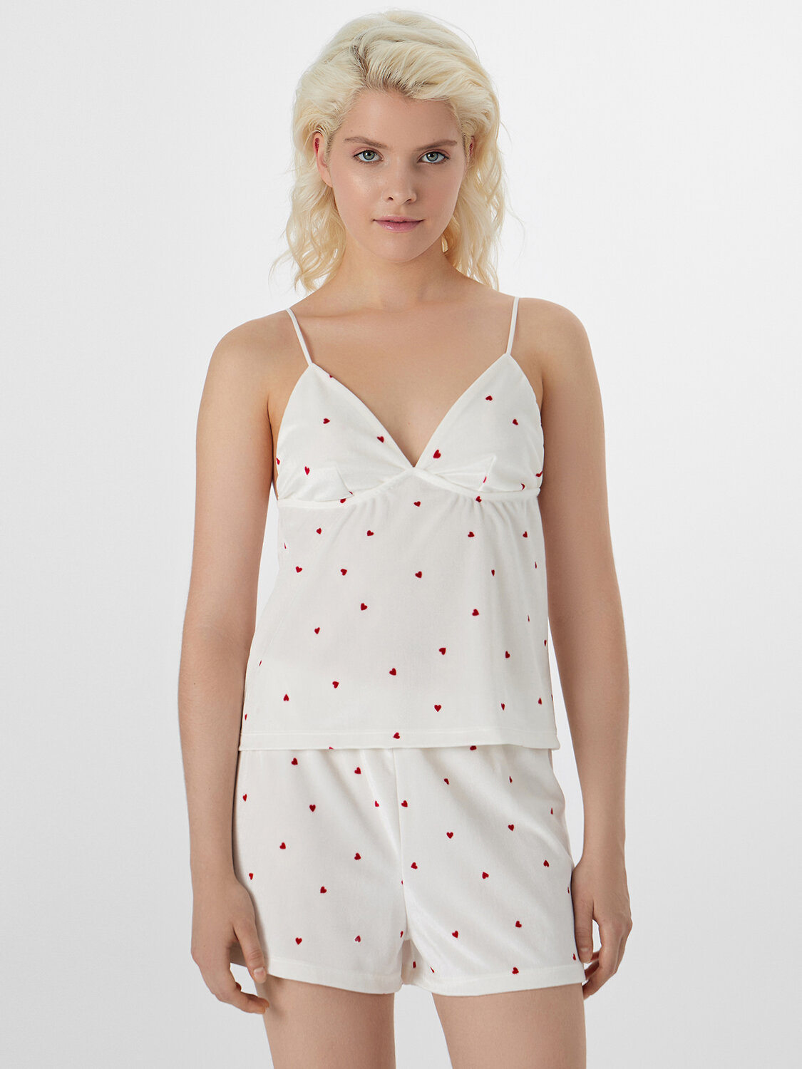 MARK FORMELLE Комплект 577066 592637 сердечки на св.молочном