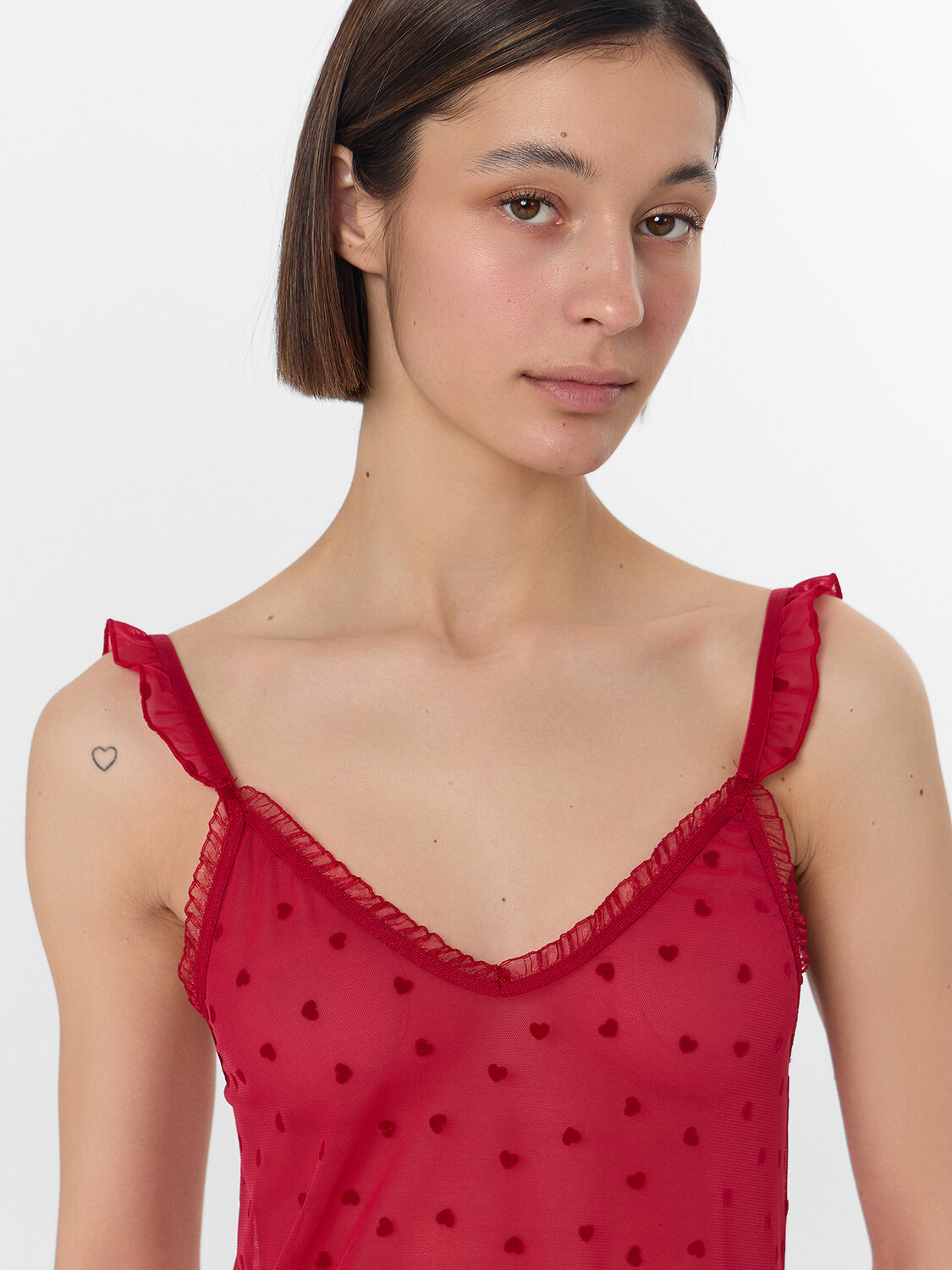 MARK FORMELLE Сорочка 577170 572400 сердечки на алом