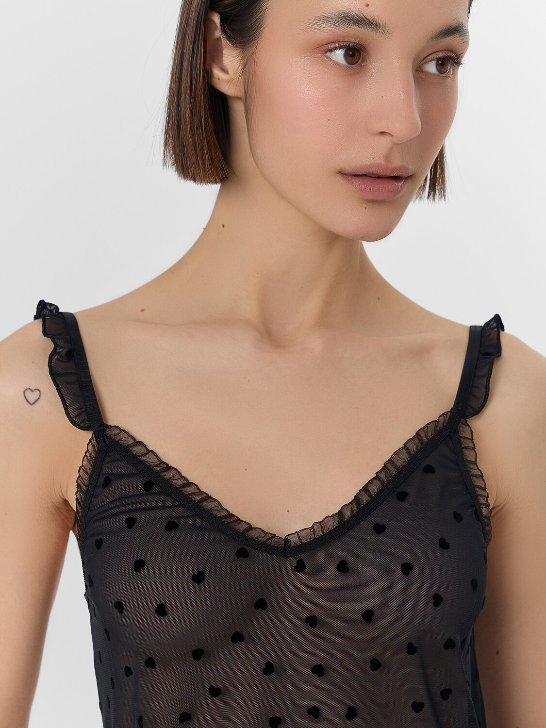 MARK FORMELLE Сорочка 577171 572400 сердечки на черном