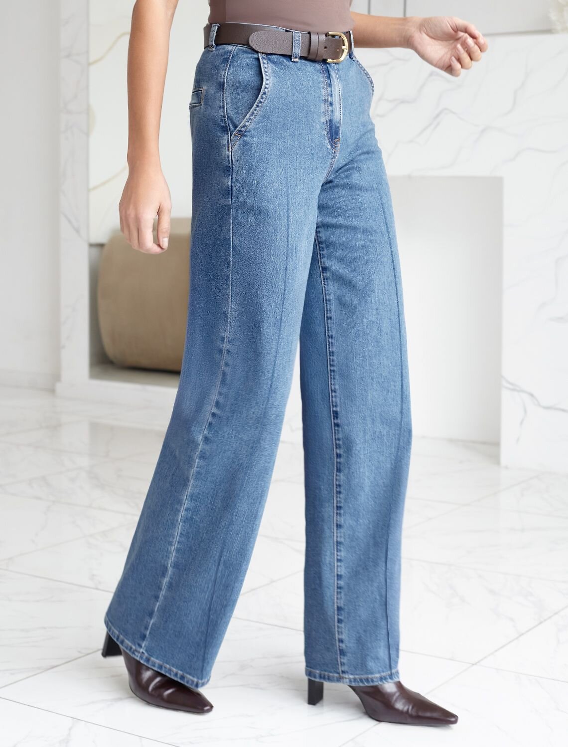 VILATTE Джинсы 577476 D54.308 синий