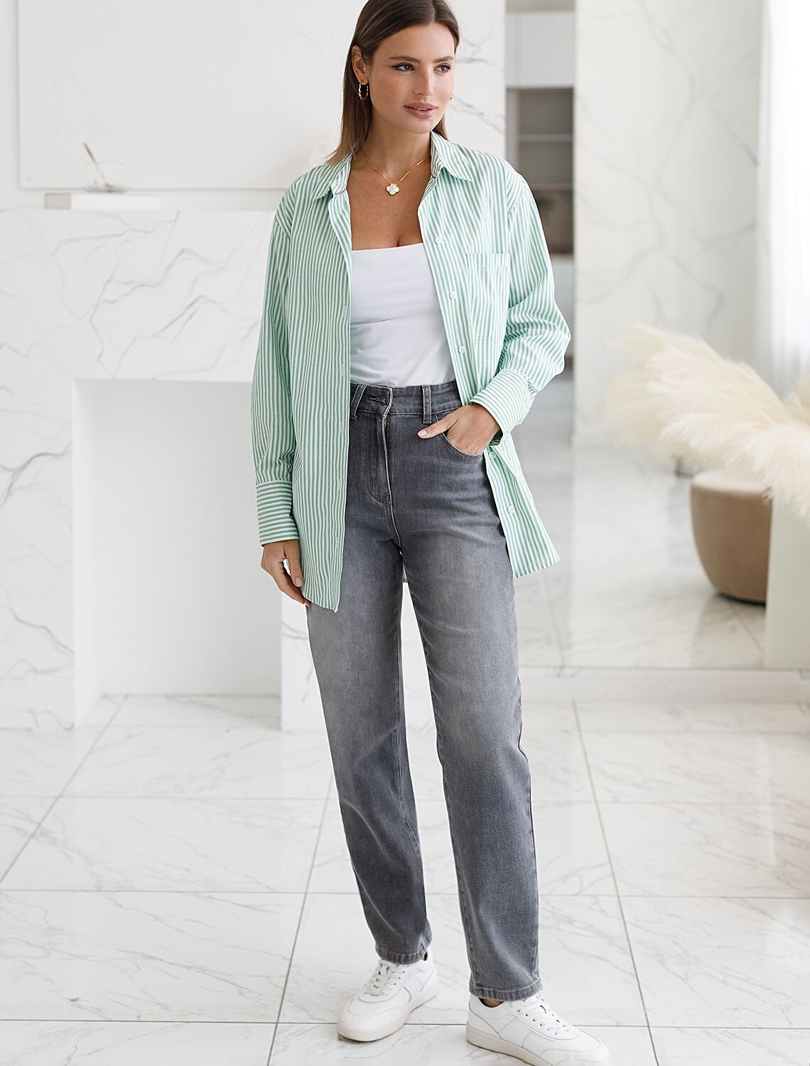 VILATTE Джинсы 577482 D54.312 серый