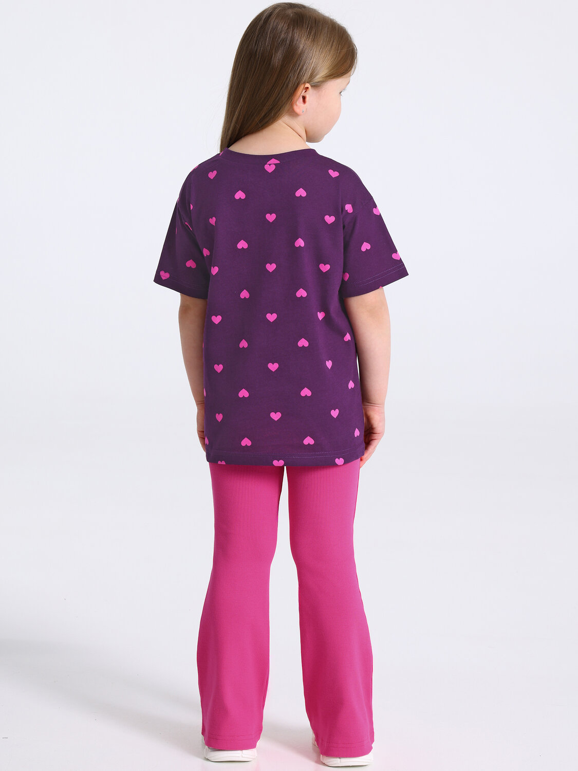 Апрель Комплект 577548 2ДФБ5914023н ярко-розовые сердечки на темно-сиреневом+ярко-розовый