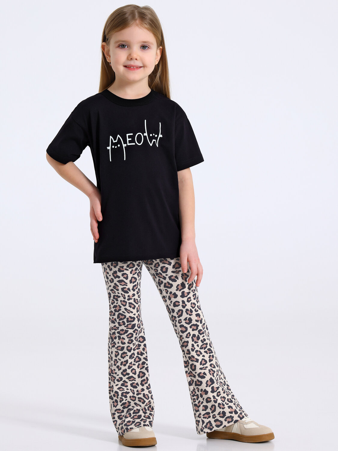 Апрель Комплект 577550 2ДФБ5917804н черный+коричневый леопард на бежевом / Коты мяукают