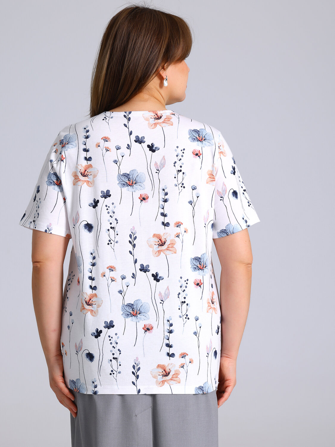 Апрель Футболка 577585 1ЖДФК3305001н крупные нежные цветы