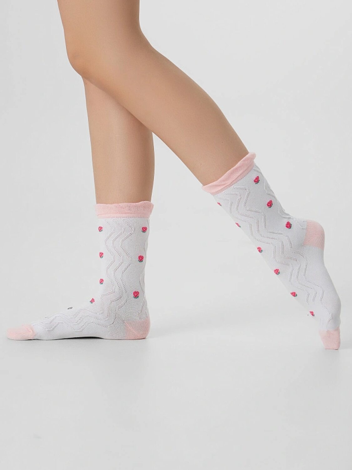 MARK FORMELLE Женские носки 578444 237K-3116 белый /розовый