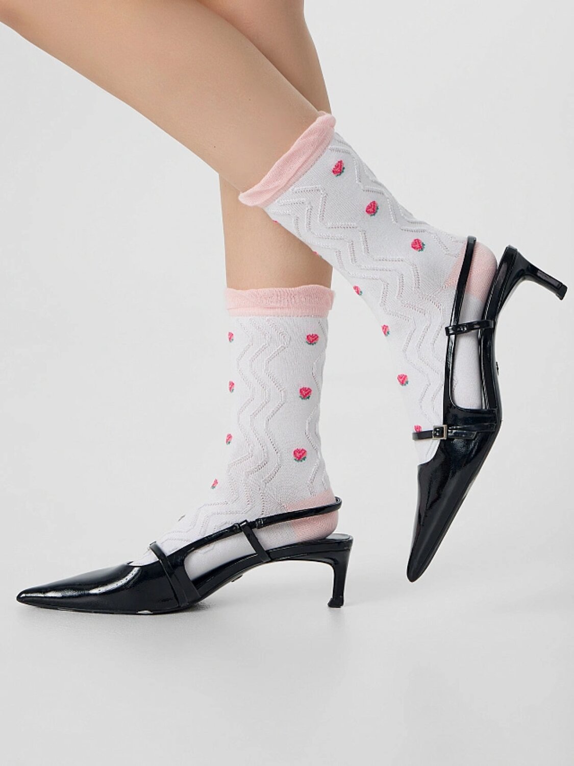 MARK FORMELLE Женские носки 578444 237K-3116 белый /розовый