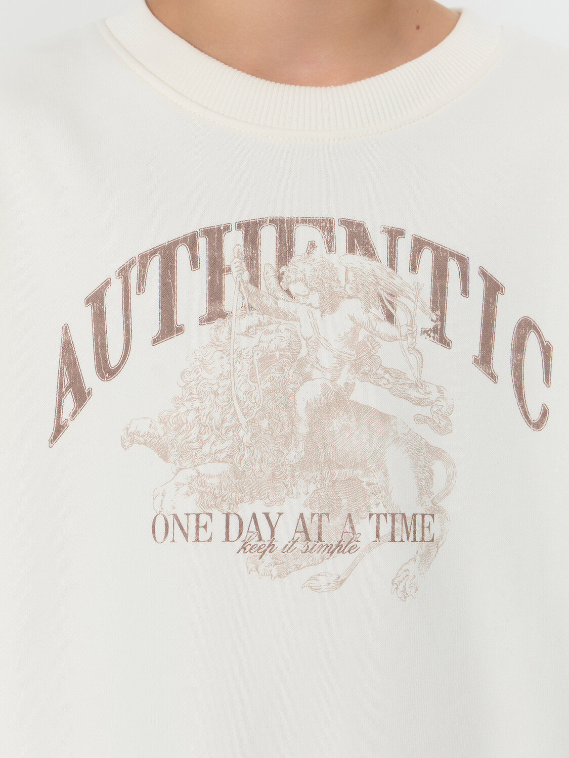 MARK FORMELLE Свитшот 578462 123495 св.молочный +печать