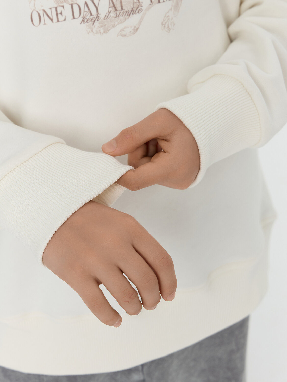 MARK FORMELLE Свитшот 578462 123495 св.молочный +печать