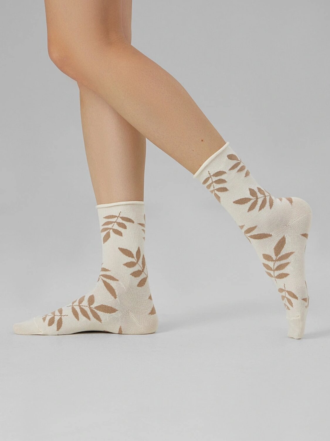 MARK FORMELLE Женские носки 578908 245K-3055 молочный