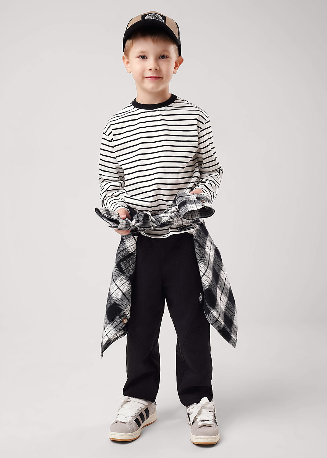 CLEVER Фуфайка 579090 867280кдн молочный/чёрный