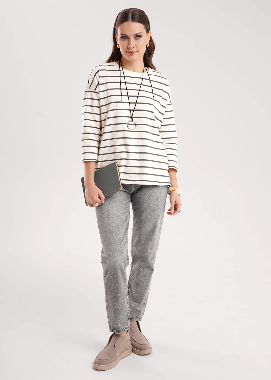 CLEVER Джемпер 579110 267091/195кнт молочный/т.серый