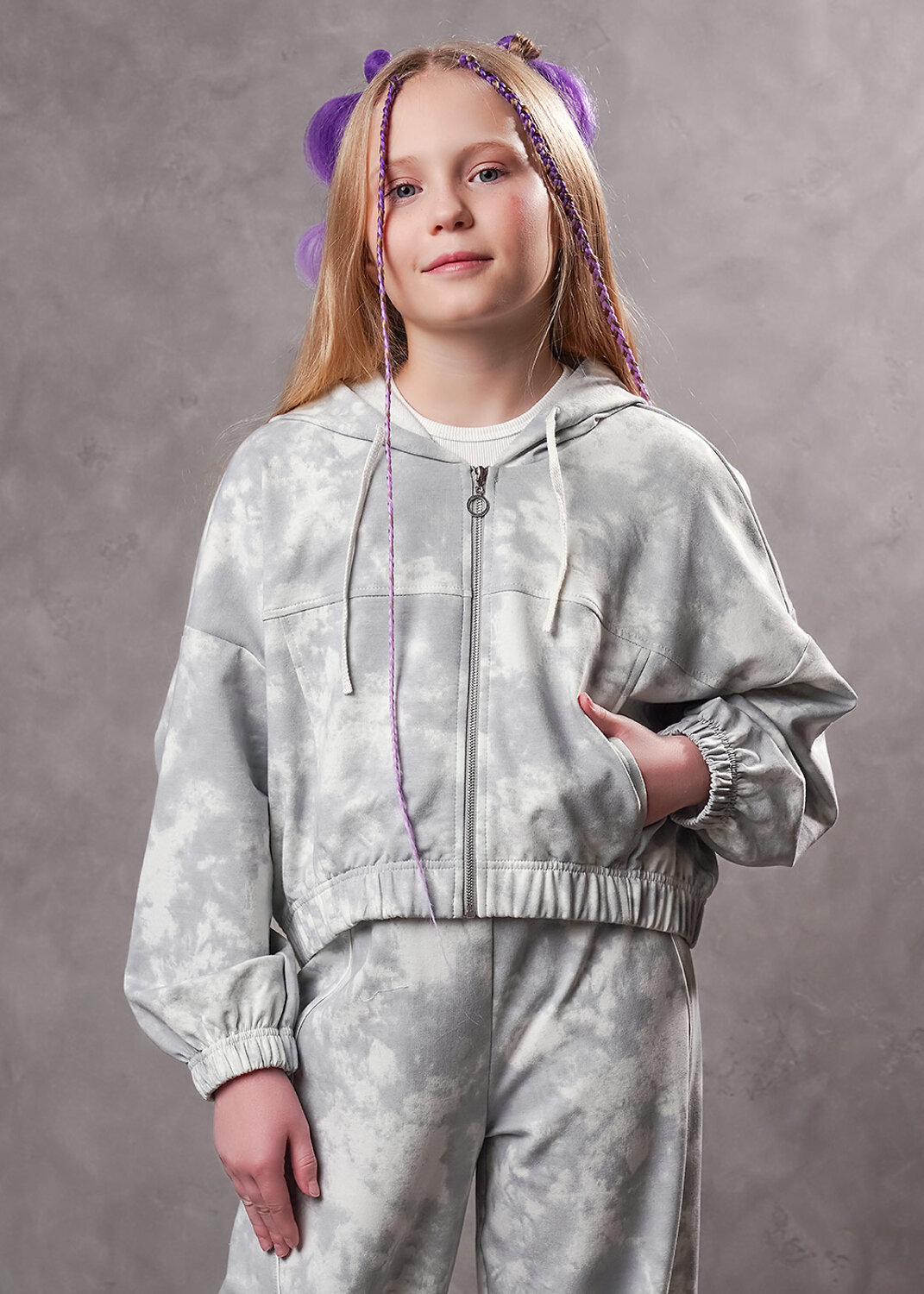 CLEVER Куртка 579198 867306/11ун св.серый/серый