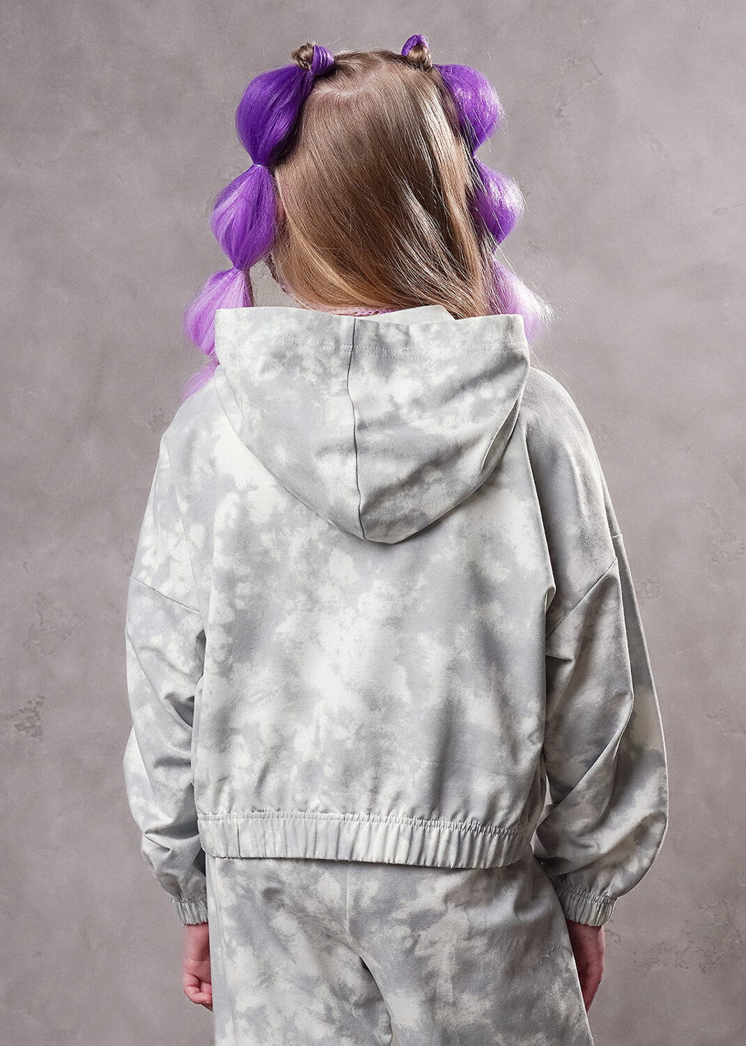 CLEVER Куртка 579198 867306/11ун св.серый/серый