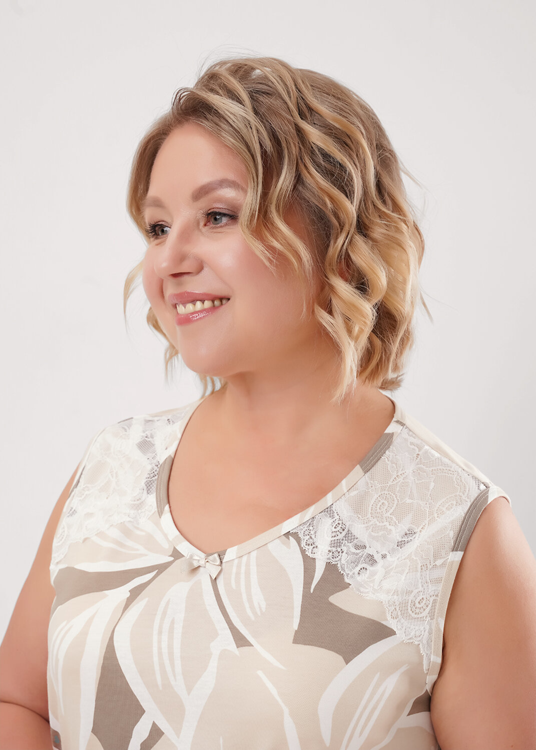 CLEVER Сорочка 579257 LS26-1213 св.бежевый/кофейный