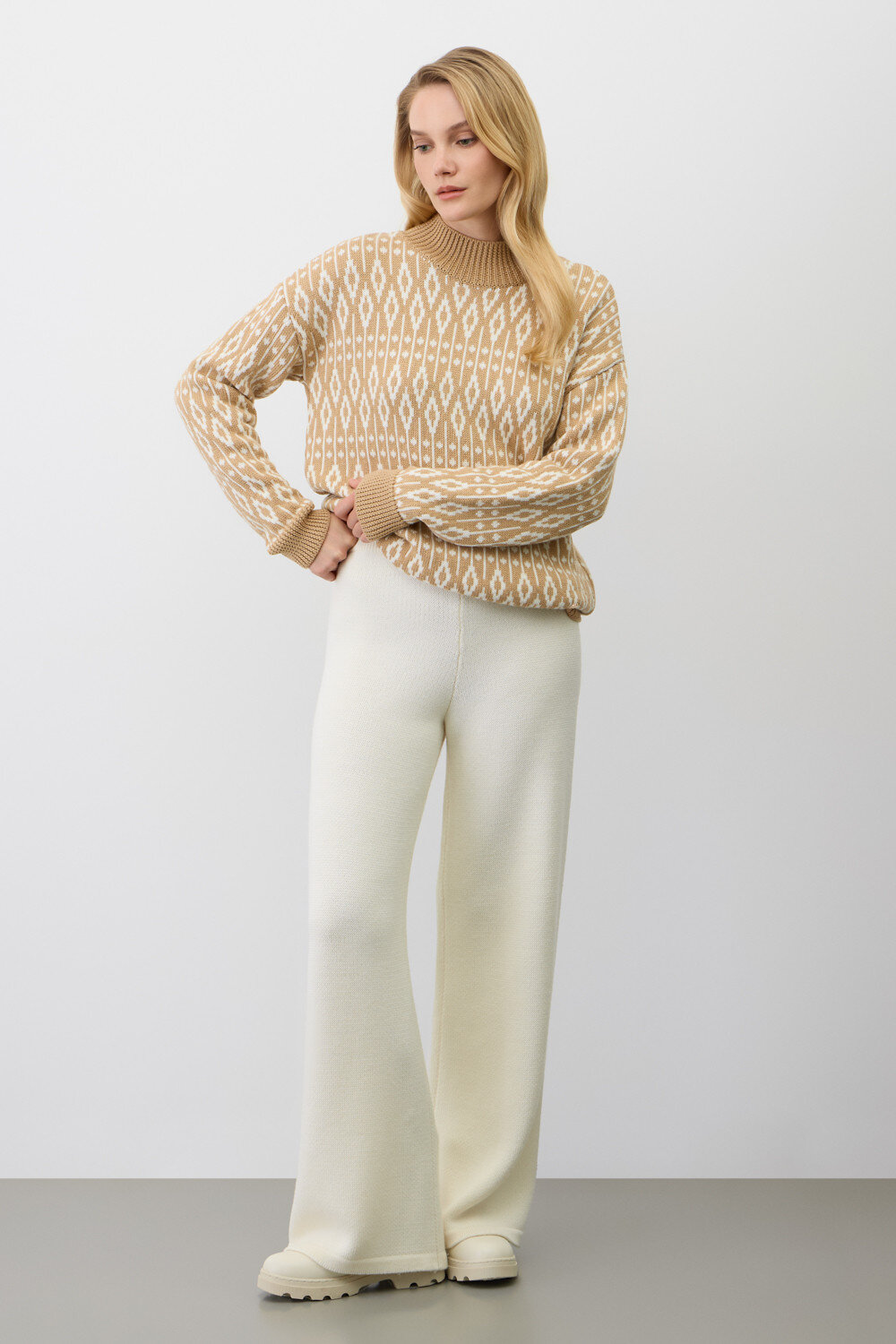 VERY NEAT Брюки 579408 ЕВ 452/ш бежевый