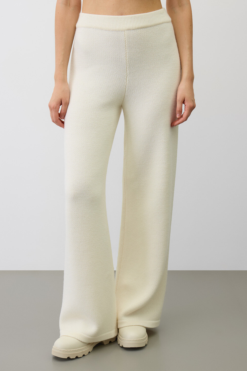 VERY NEAT Брюки 579408 ЕВ 452/ш бежевый