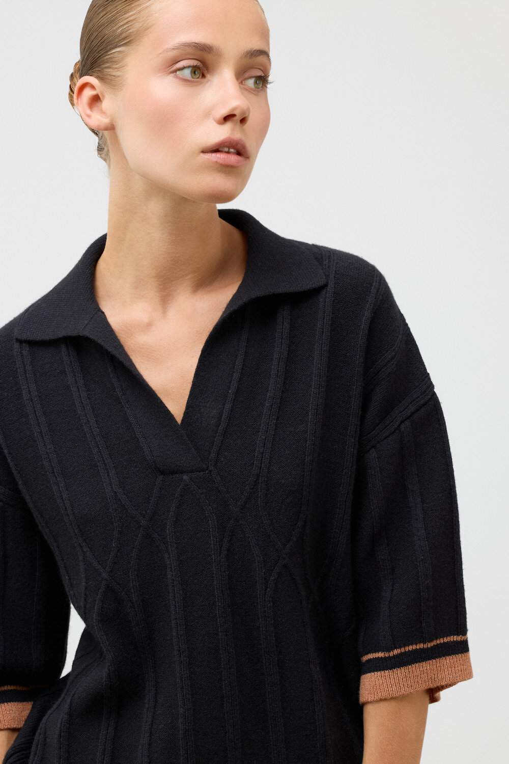 VERY NEAT Джемпер 579411 ЕВ 30224/ш черный