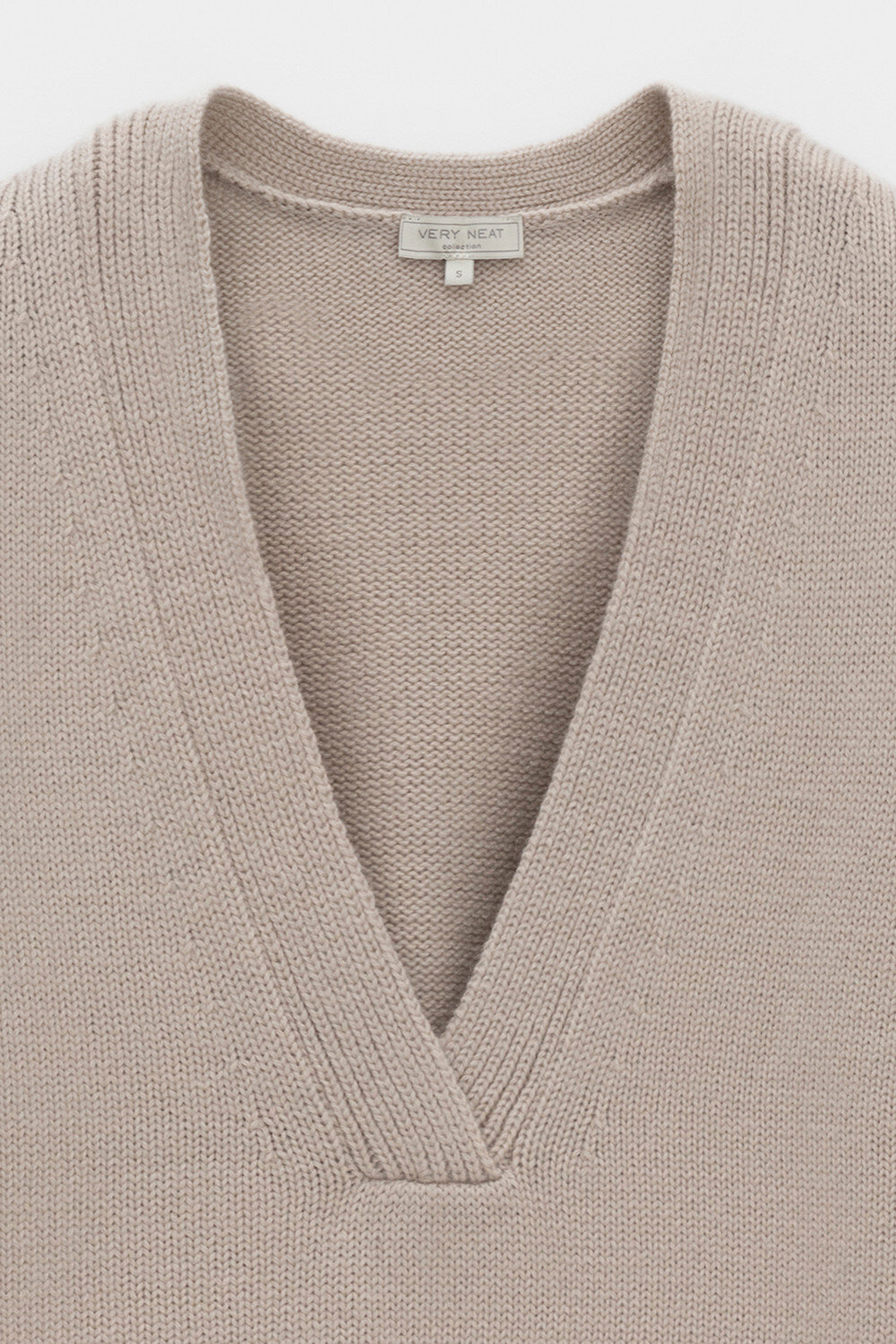 VERY NEAT Джемпер 579418 ЕВ 30261/ш бежевый