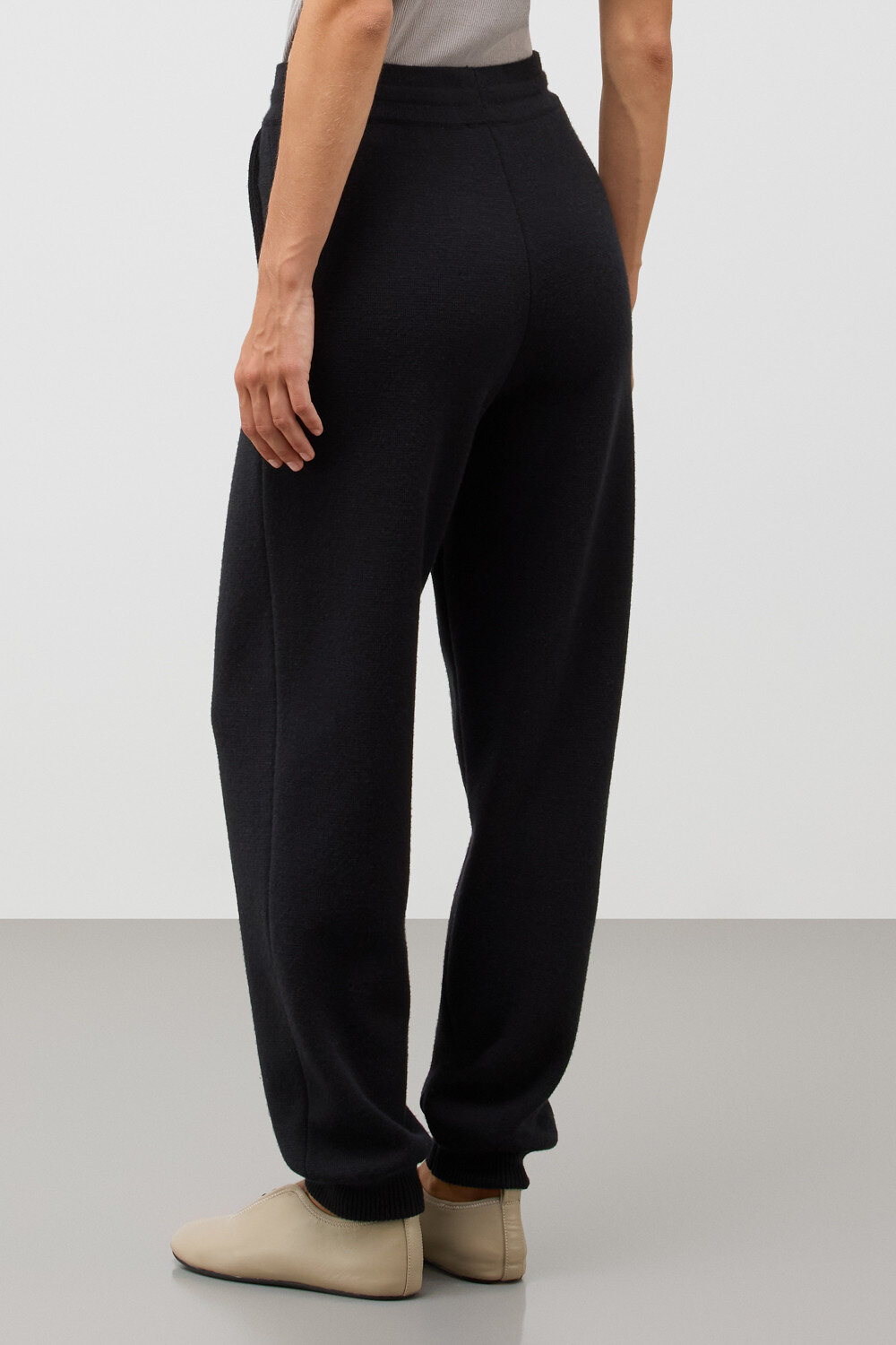 VERY NEAT Брюки 579447 ЕВ 450/ш черный