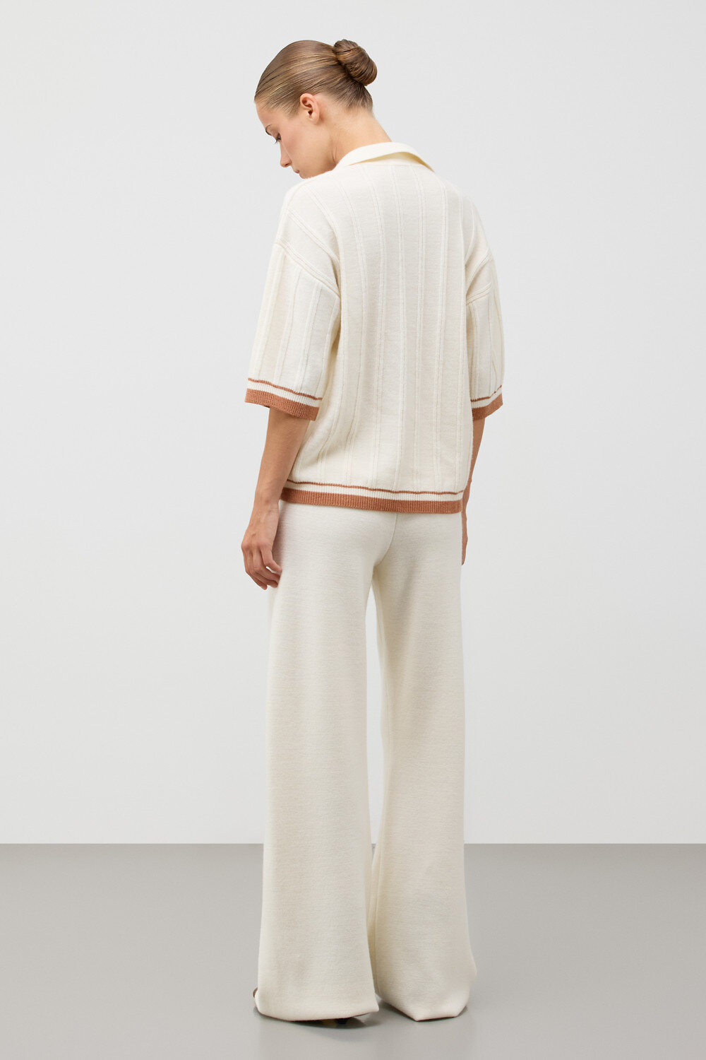 VERY NEAT Джемпер 579455 ЕВ 30224/ш бежевый