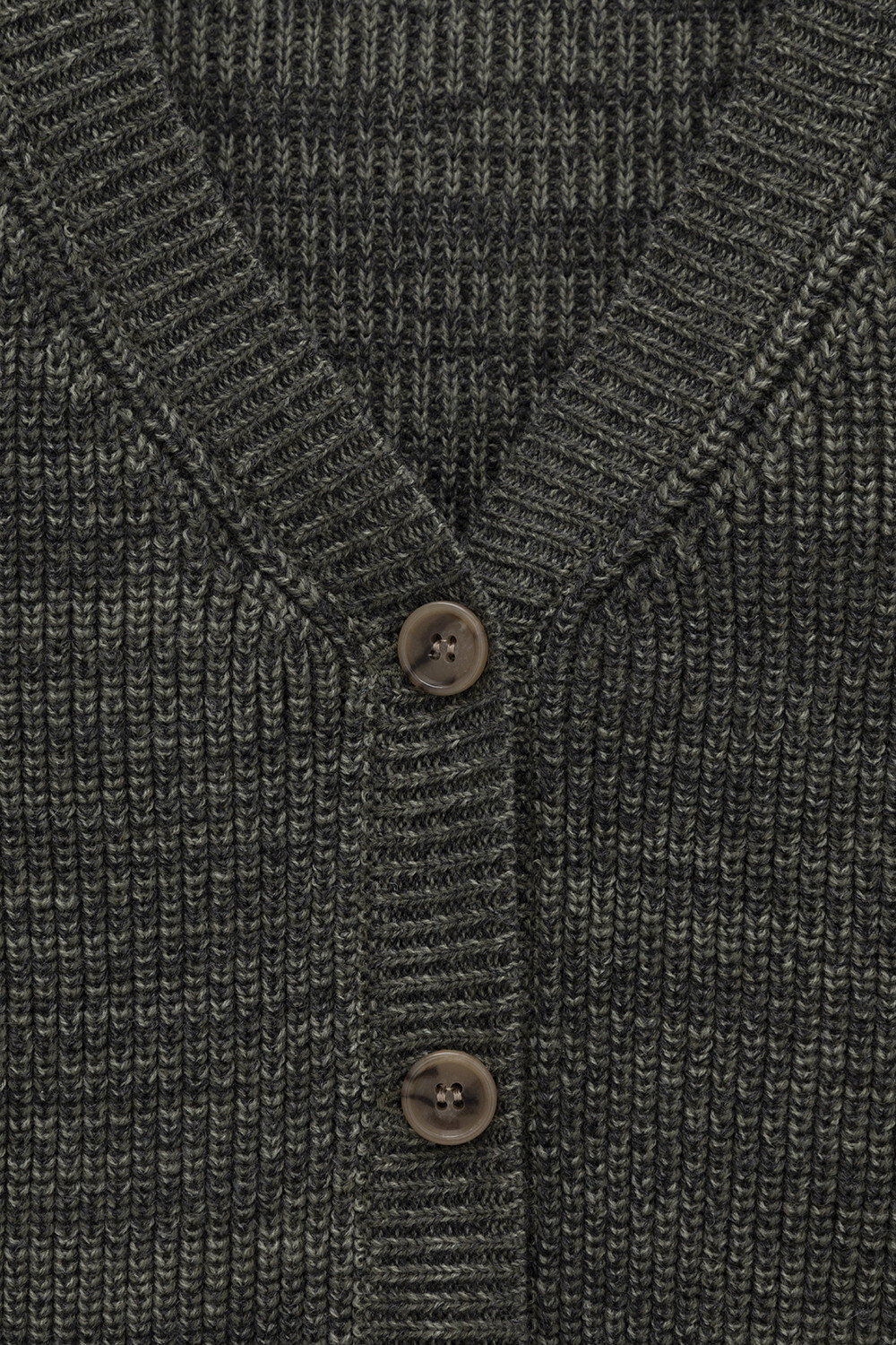 VERY NEAT Жилет 579460 ЕВ 30260/ш зеленый