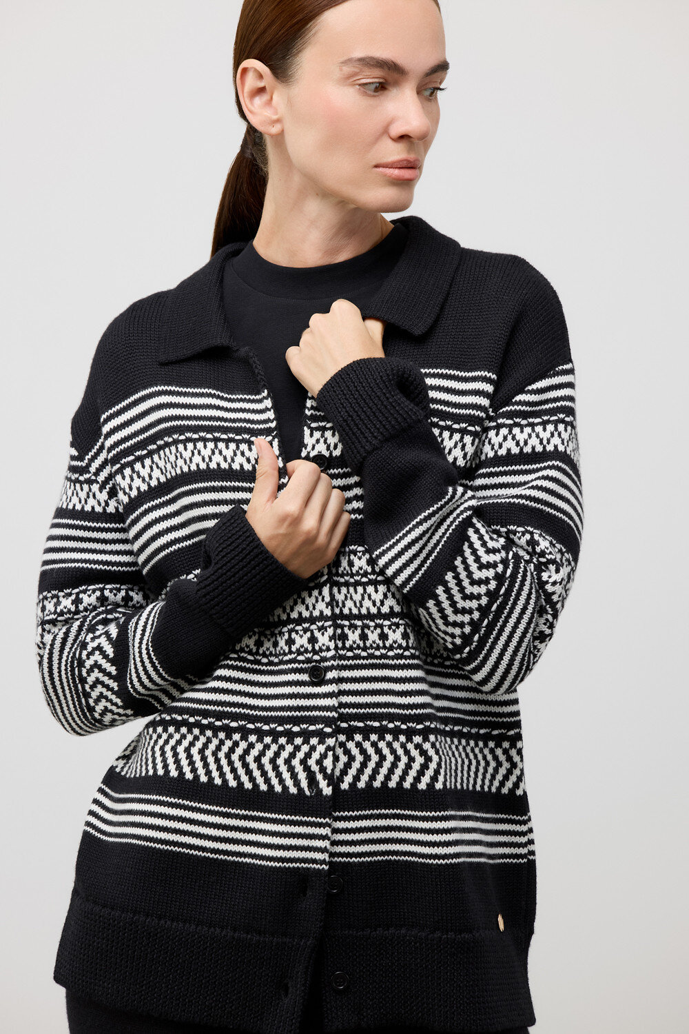 VERY NEAT Кардиган 579480 ЕВ 30279/ш черный