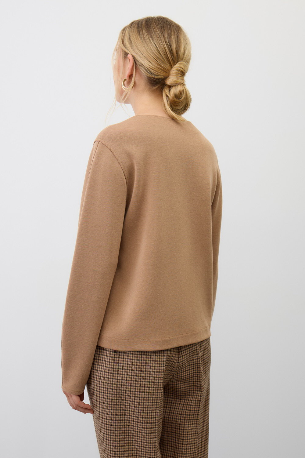 VERY NEAT Лонгслив 579488 ЕВТ 3355 коричневый