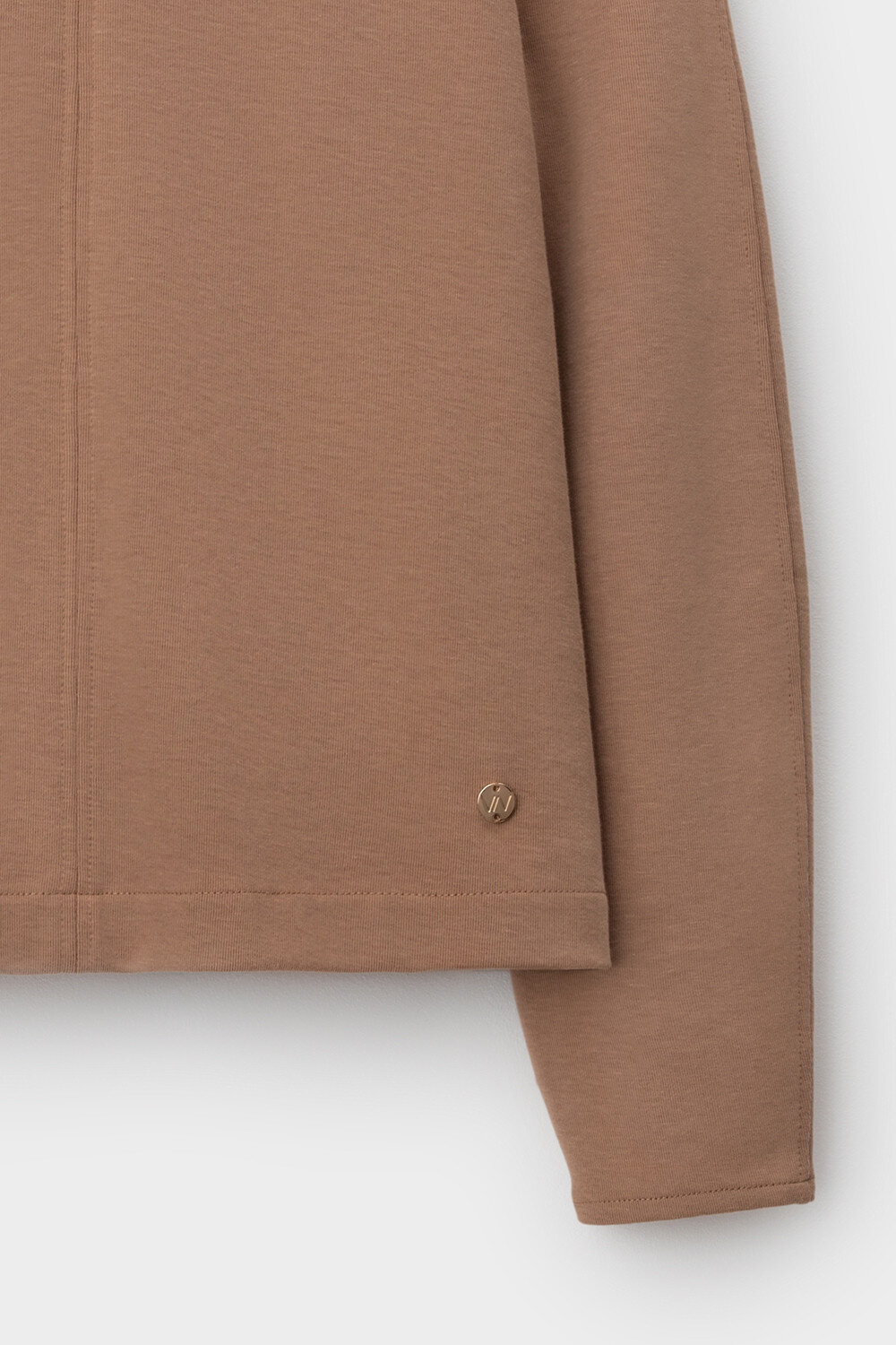 VERY NEAT Лонгслив 579488 ЕВТ 3355 коричневый