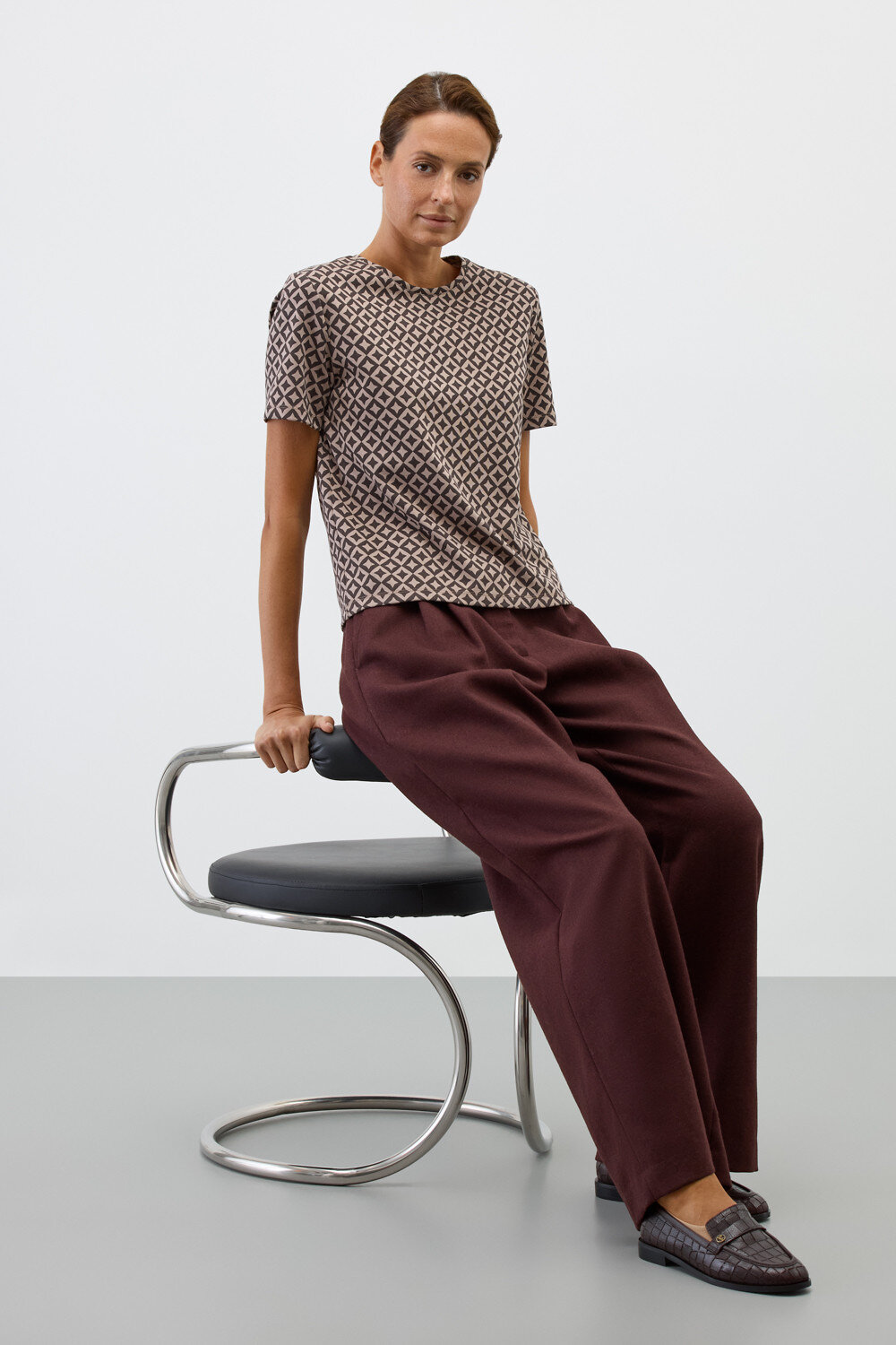 VERY NEAT Футболка 579491 ЕВТ 3216 бежевый