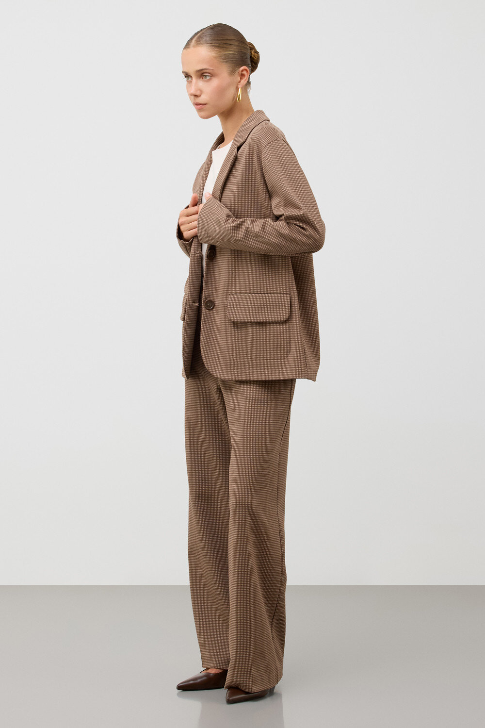 VERY NEAT Пиджак 579495 ЕВТ 3333 коричневый