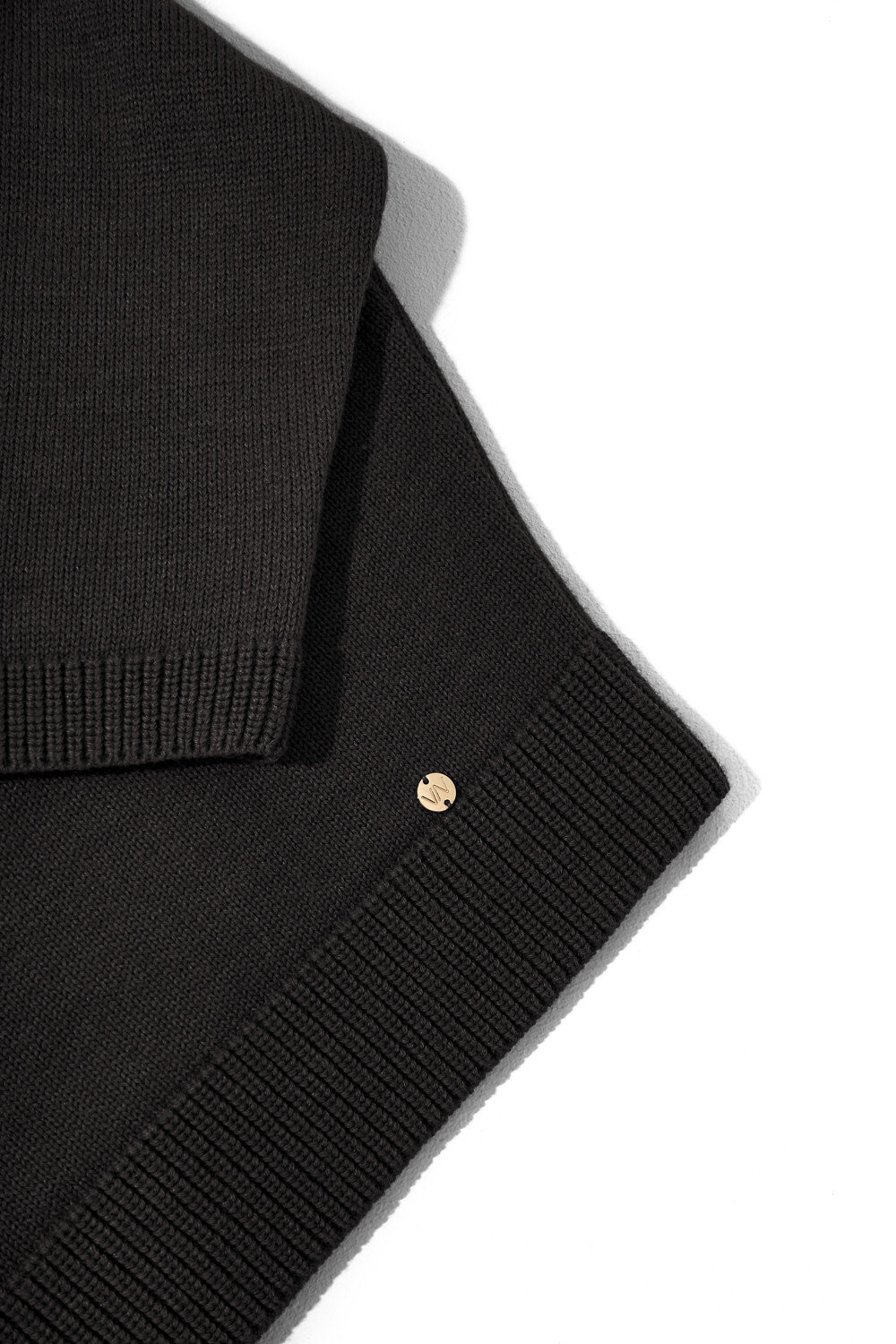 VERY NEAT Джемпер 579513 ЕВ 30256/ш черный