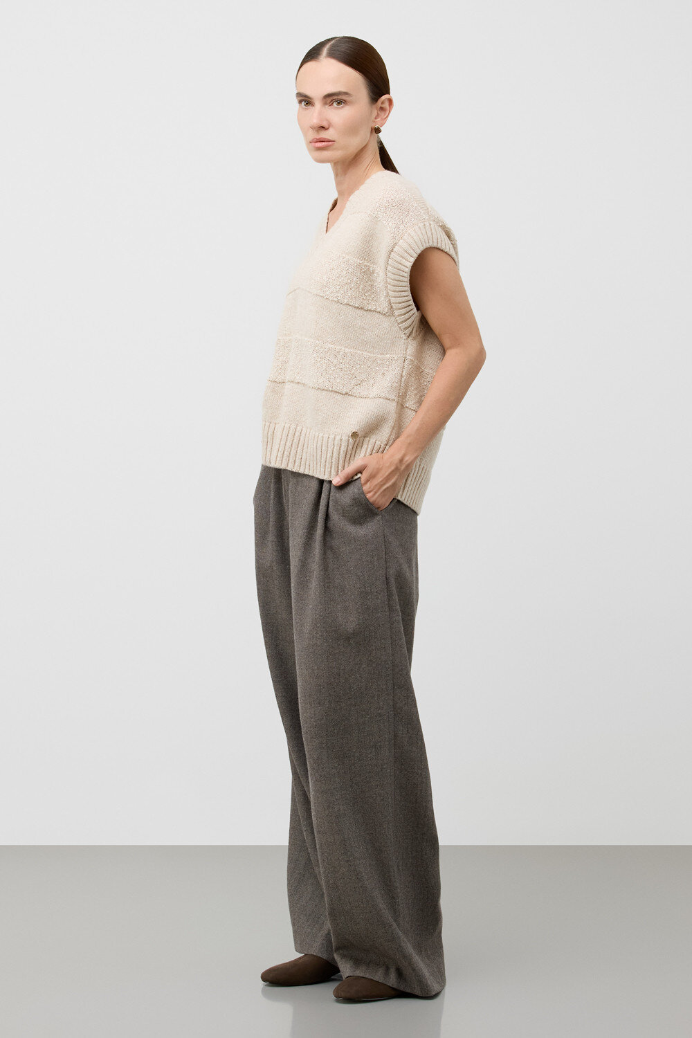 VERY NEAT Жилет 579536 ЕВ 30265/ш бежевый