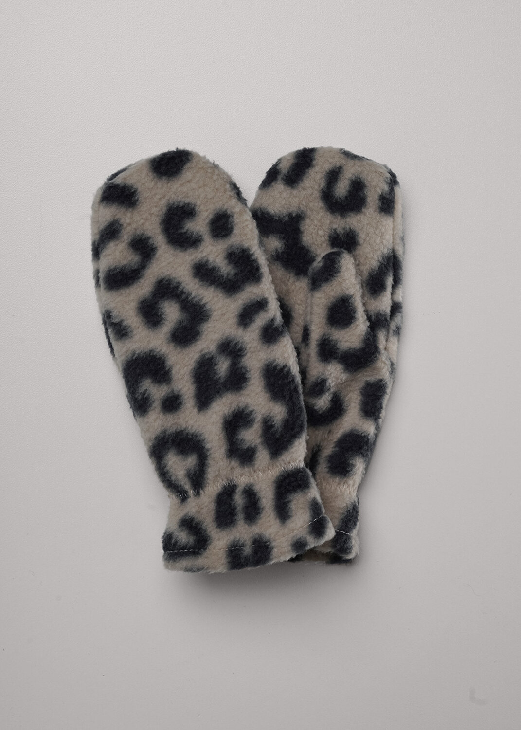 CLEVER Варежки 579551 425978лн бежевый/т.серый