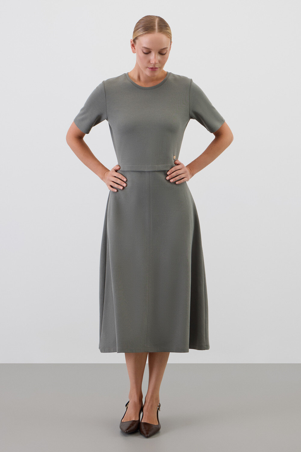 VERY NEAT Платье 579553 ЕВТ 5095 зеленый