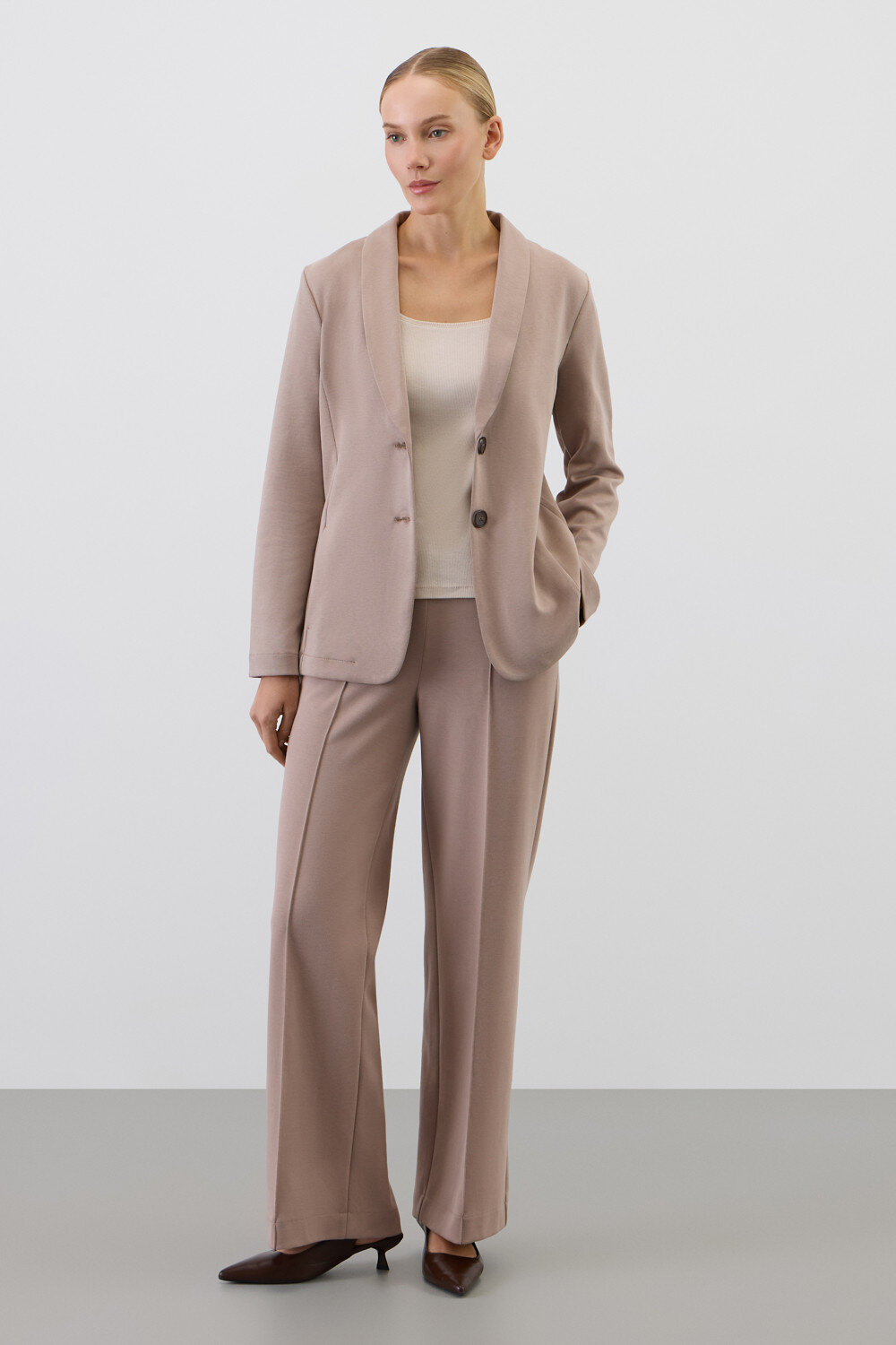 VERY NEAT Пиджак 579572 ЕВТ 3349 бежевый