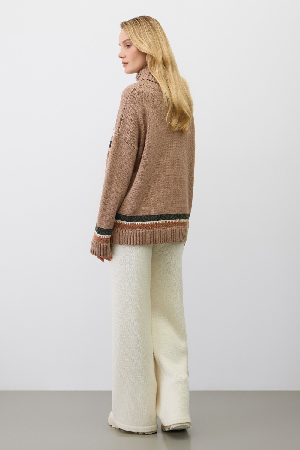 VERY NEAT Джемпер 579578 ЕВ 30286/ш бежевый