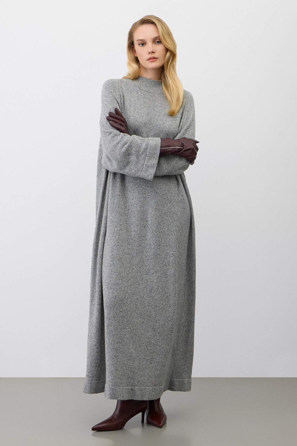 VERY NEAT Платье 579581 ЕВ 530/ш серый