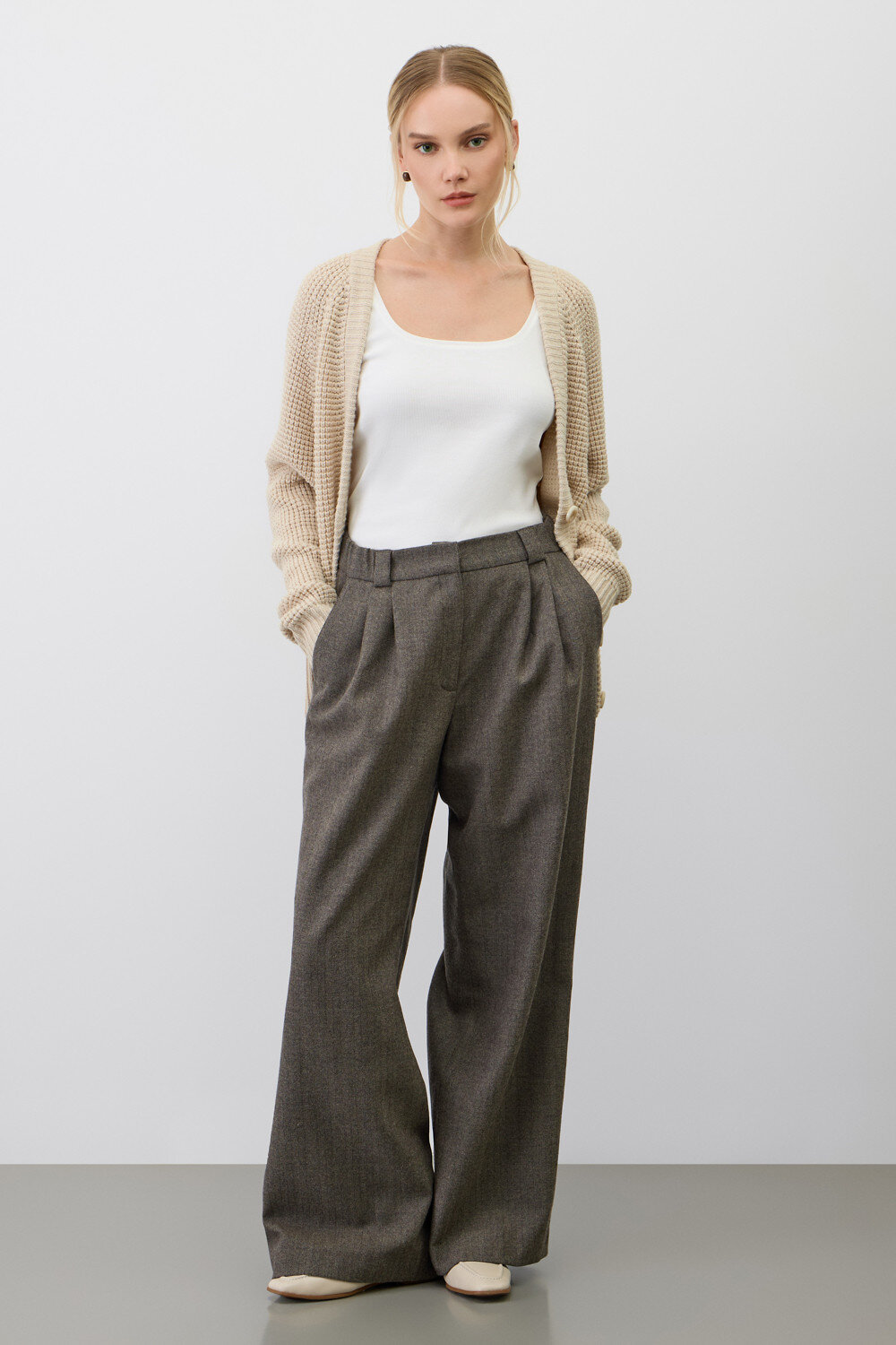 VERY NEAT Брюки 579609 ЕТ 40021 серый