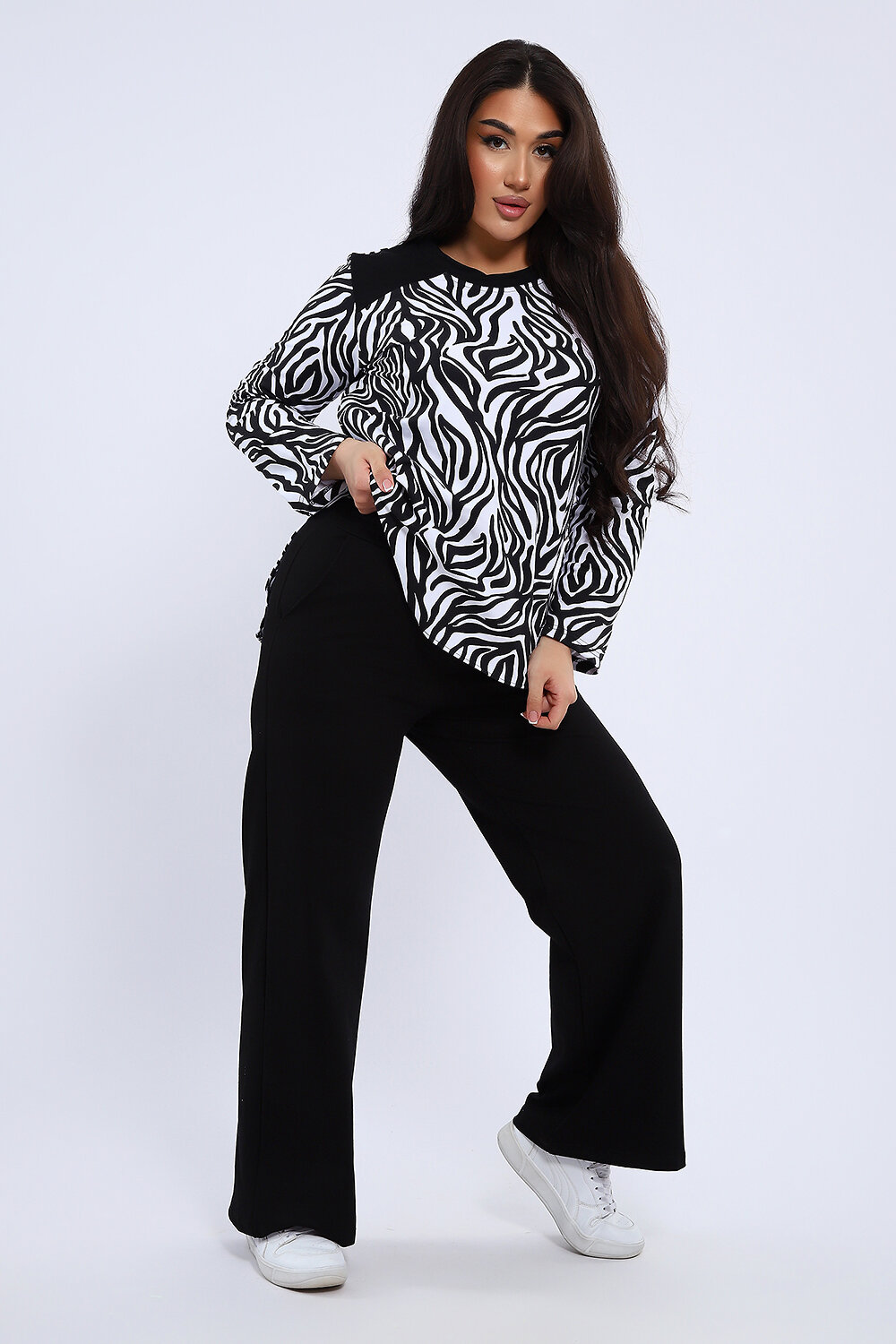 Натали Костюм 579717 24300 черно-белый