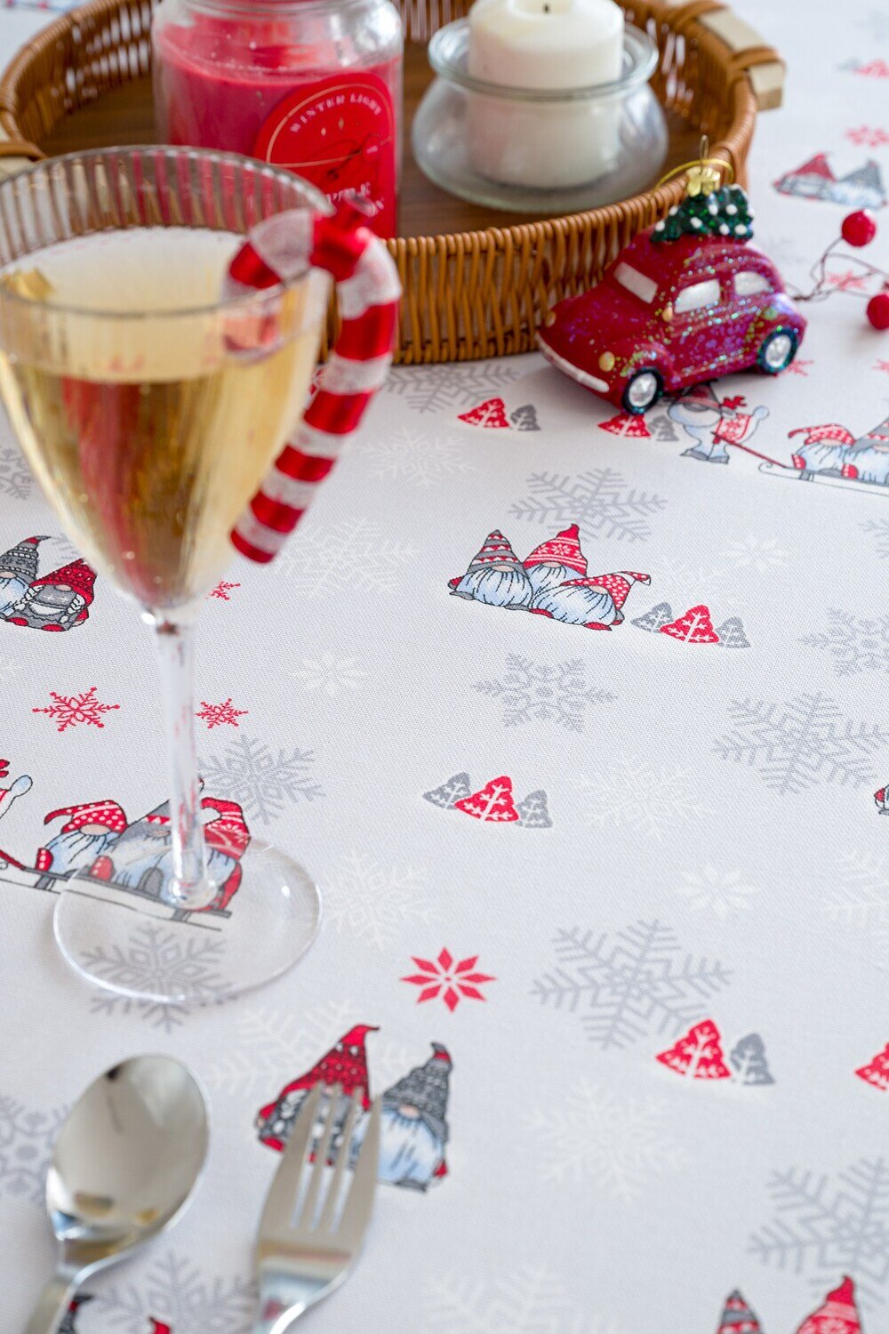 Натали Скатерть 579799 Скатерть Лесные гномики светло-серый